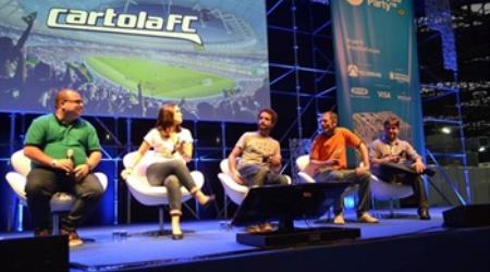 O Cartola FC terá quatro grandes novidades na versão 2016. Para os cartoleiros, destacam-se as melhorias na interface, versão móvel do site reformulada e app com notificações de rodadas, uma nova liga chamada Mata-Mata e ainda mais interatividade e recursos