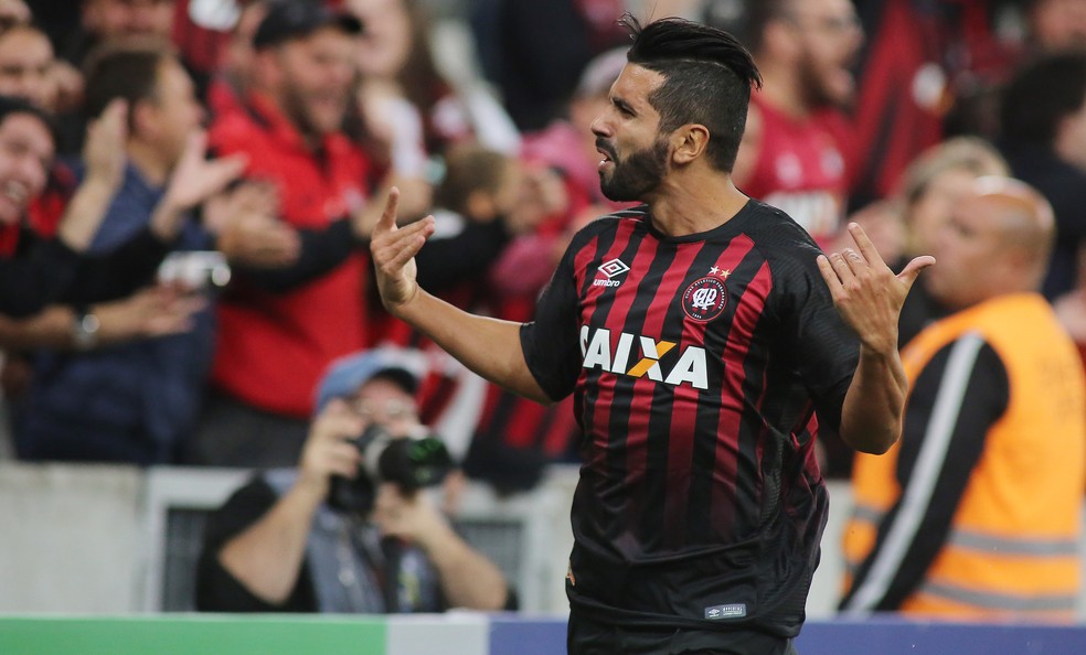 Apostas da Rodada #22: Guilherme (Atlético-PR) | Cartola FC 2017